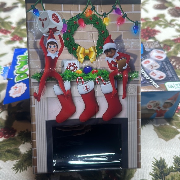 The elf on the shelf Down the Chimney Dice & Card Game 5+ 2-6 players 87 pieces - Picture 4 of 5
